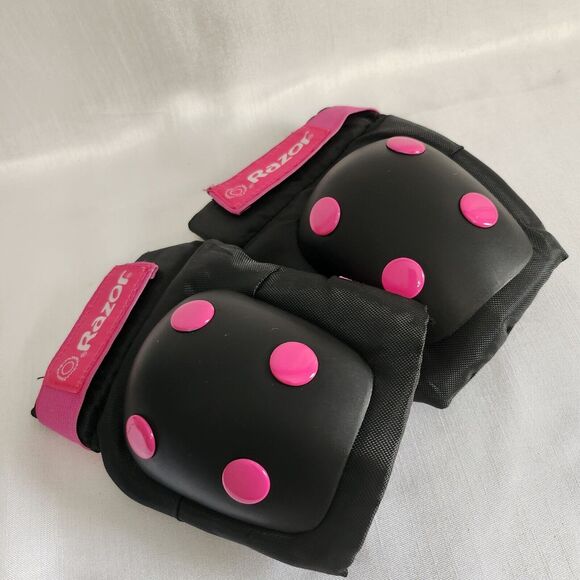Razor Kids Knee Pads - Black With Pink Polka Dots Adjustable Straps Durable Prot - Picture 3 of 3